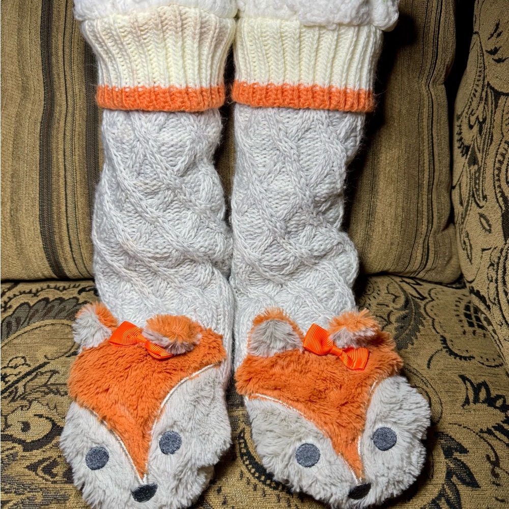 Vibrant Orange and White Fox Slippers for Cozy Comfort